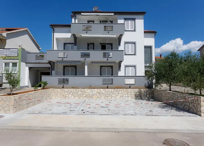 Apartments Lacic
